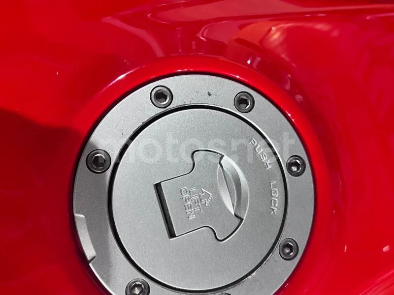 Honda VFR800F - Vista 64