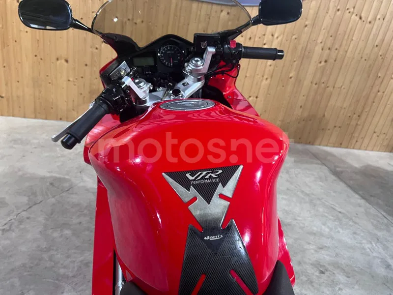 Honda VFR800F - Vista 9
