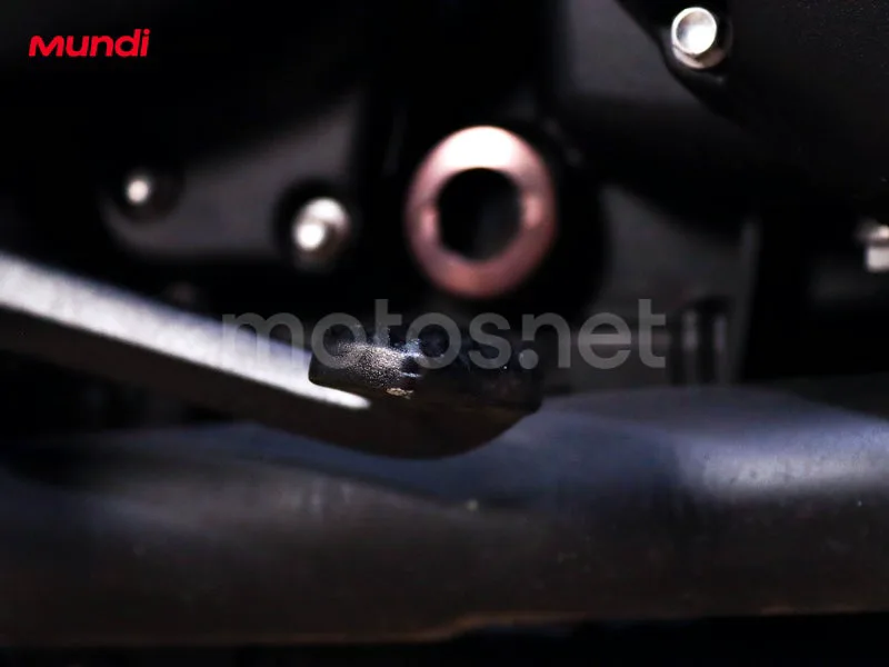 Triumph Bonneville T120 - Vista 14