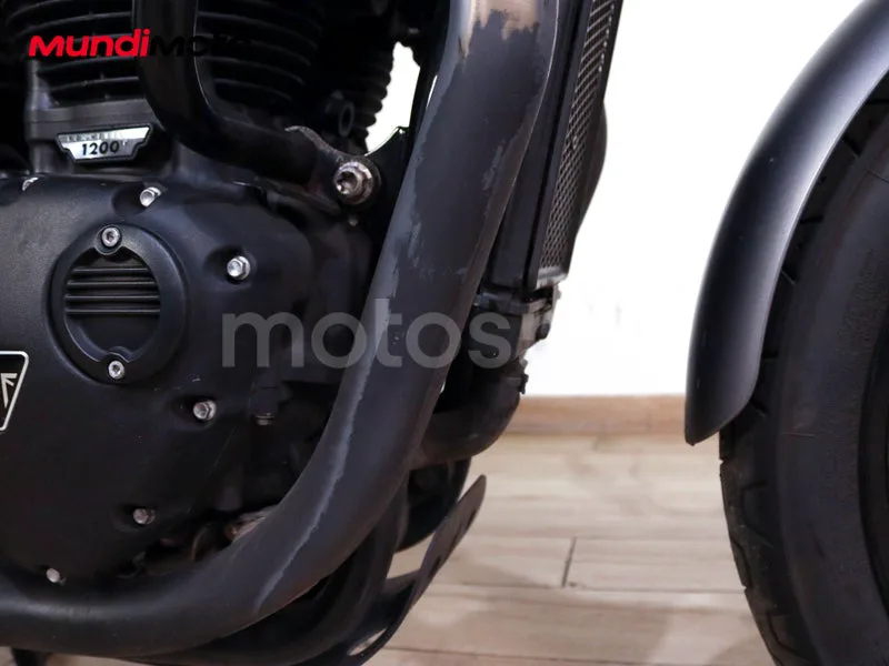 Triumph Bonneville T120 - Vista 18