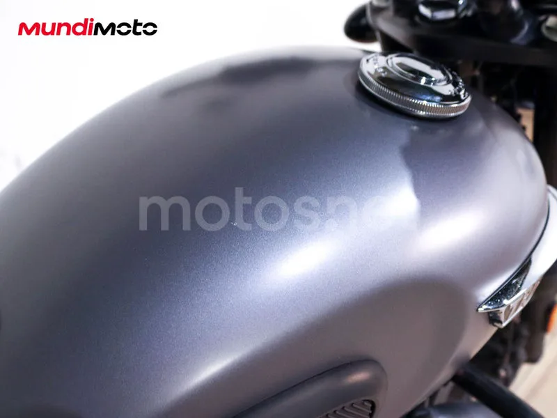 Triumph Bonneville T120 - Vista 35