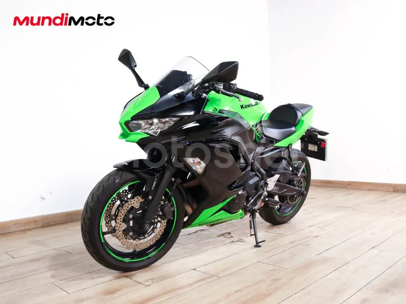 Kawasaki Ninja 650 - Vista 7
