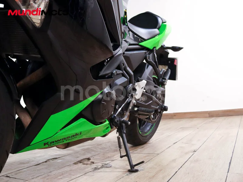 Kawasaki Ninja 650 - Vista 10