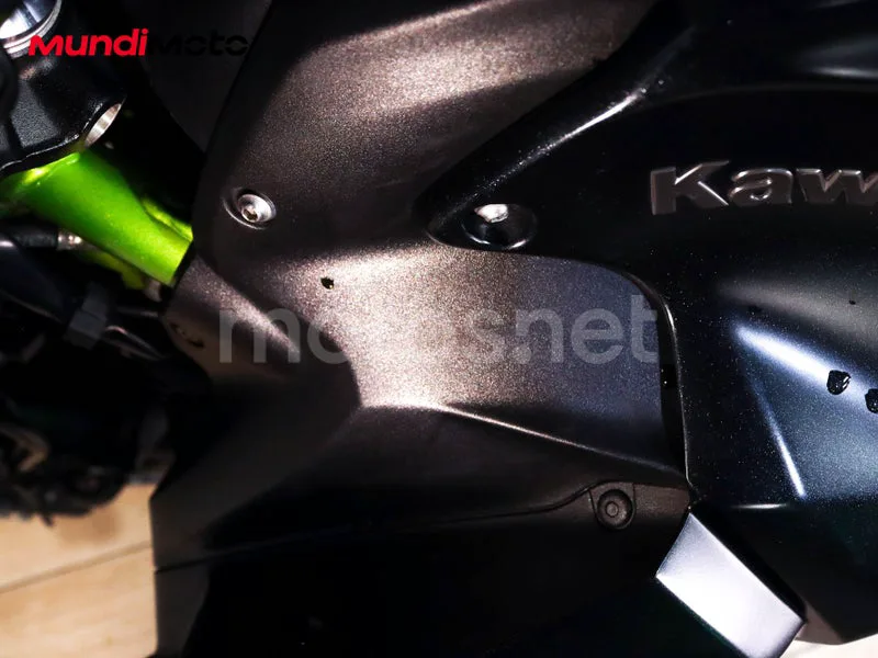 Kawasaki Z900 - Vista 19