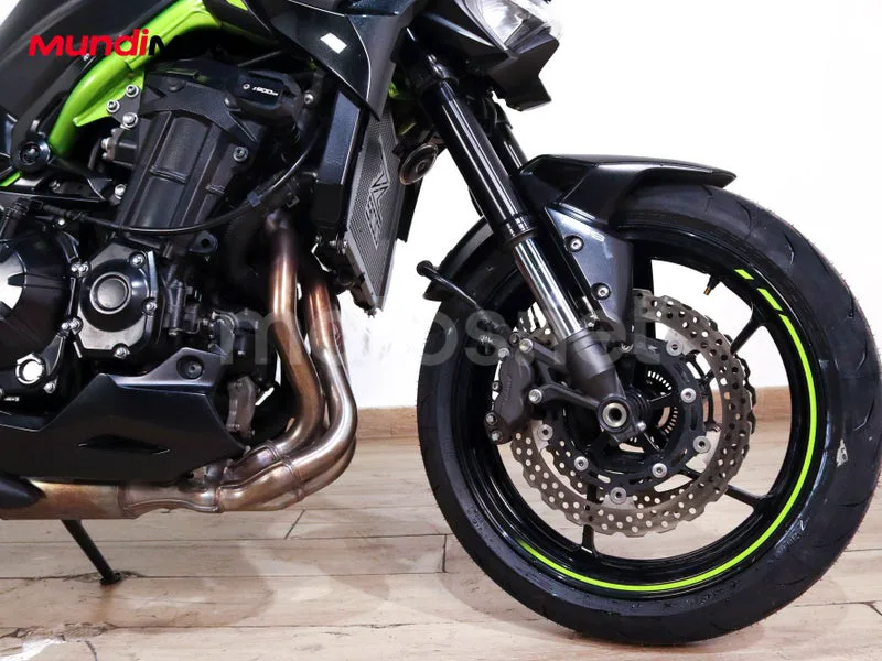 Kawasaki Z900 - Vista 35