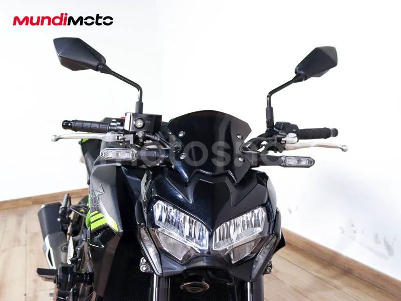 Kawasaki Z900 - Vista 5