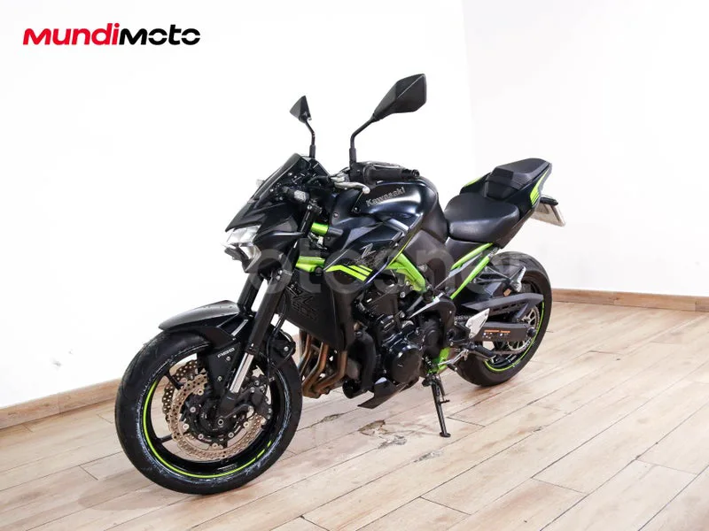 Kawasaki Z900 - Vista 7