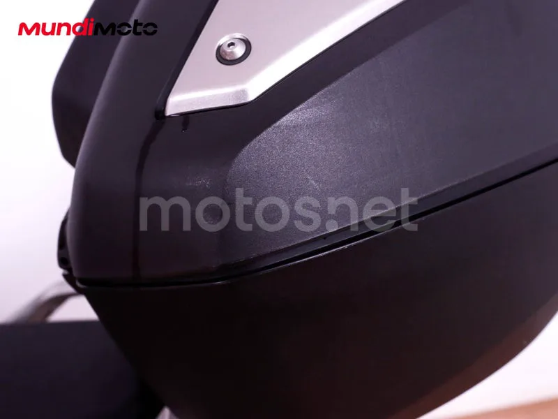 Honda Forza 750 - Vista 30