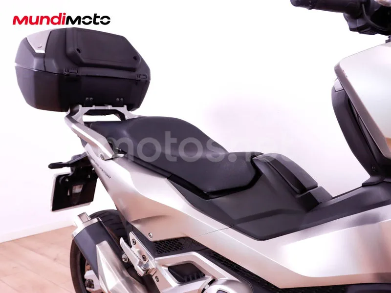 Honda Forza 750 - Vista 39