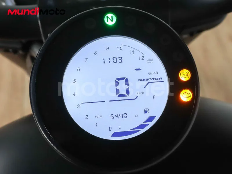 QJ Motor SRV 300 - Vista 12