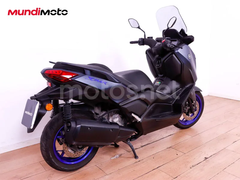 Yamaha XMAX 300 - Vista 3
