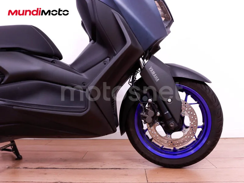 Yamaha XMAX 300 - Vista 36