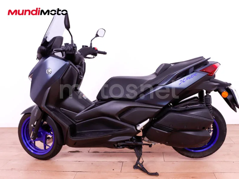 Yamaha XMAX 300 - Vista 6