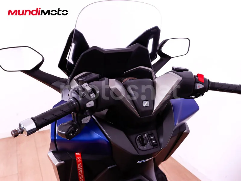 Honda Forza 350 - Vista 11