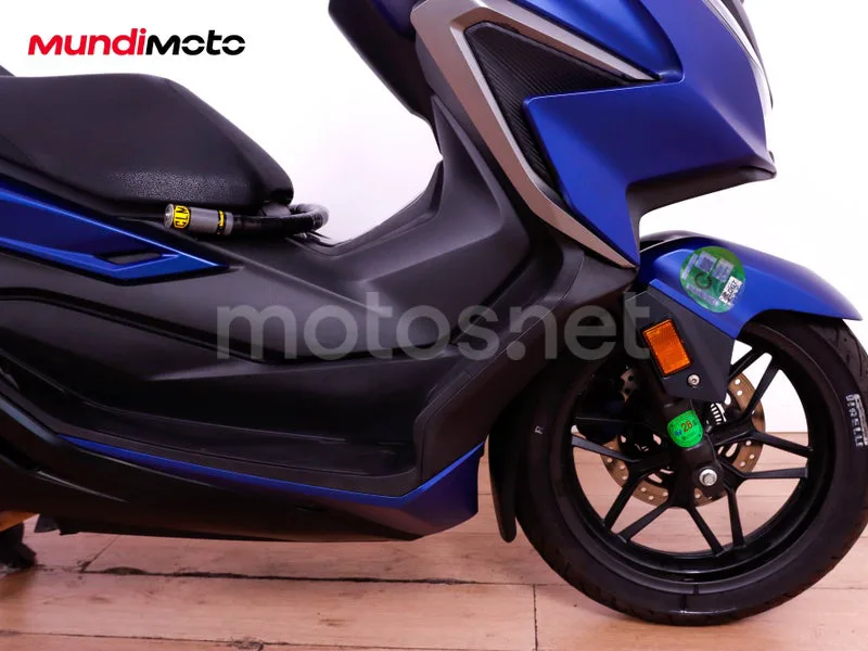 Honda Forza 350 - Vista 33
