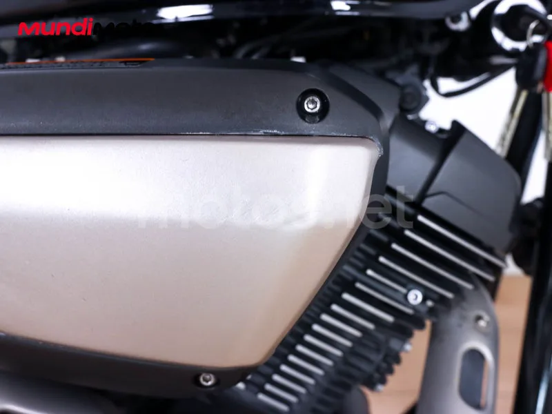 Yamaha XV950 Racer - Vista 24