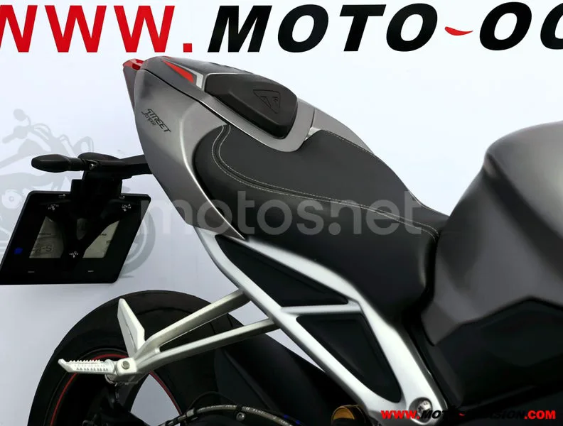Triumph Street Triple - Vista 11