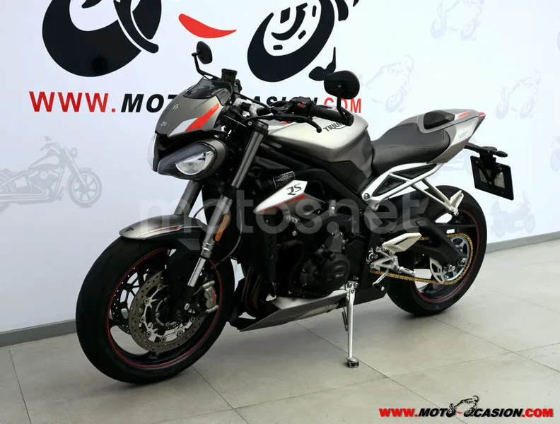 Triumph Street Triple - Vista 8