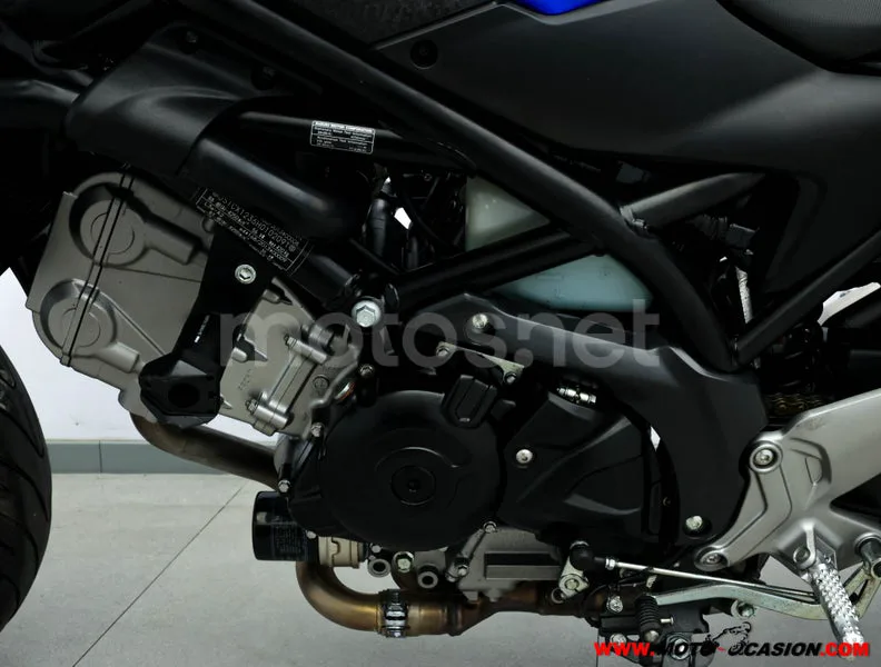 Suzuki SV650 - Vista 10