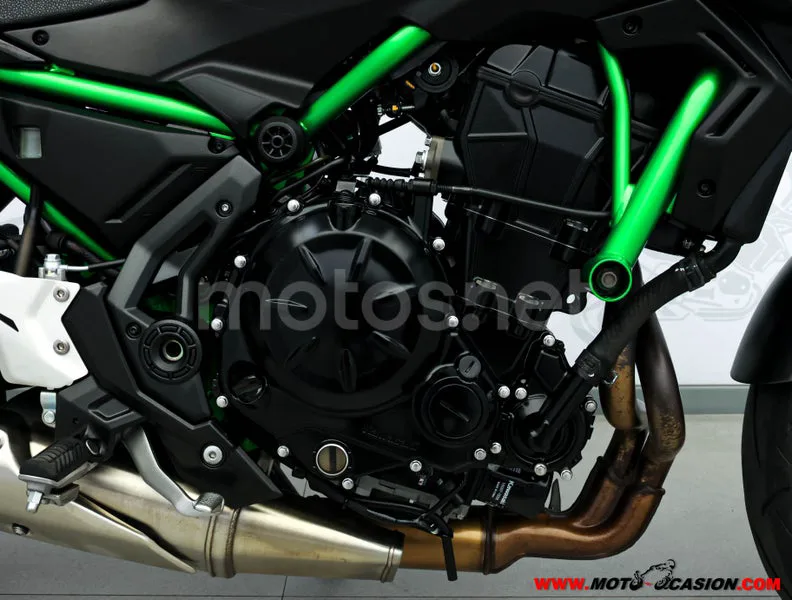 Kawasaki Z650 - Vista 5