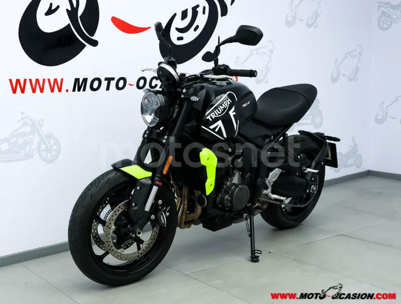 Triumph Trident 660 - Vista 7