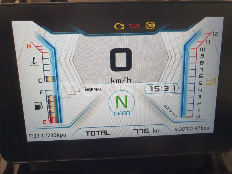 QJ Motor SRT 600 SX - Vista 9