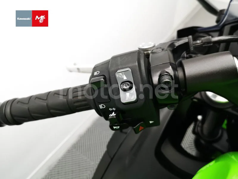 Kawasaki Ninja 650 - Vista 11