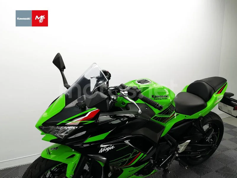Kawasaki Ninja 650 - Vista 19
