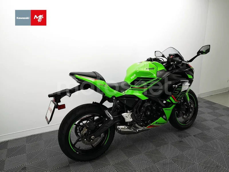 Kawasaki Ninja 650 - Vista 5