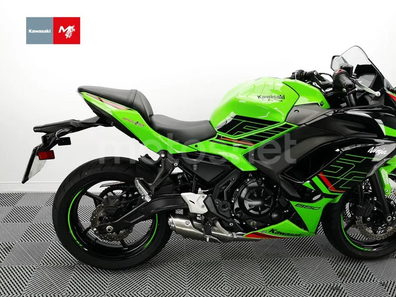 Kawasaki Ninja 650 - Vista 7