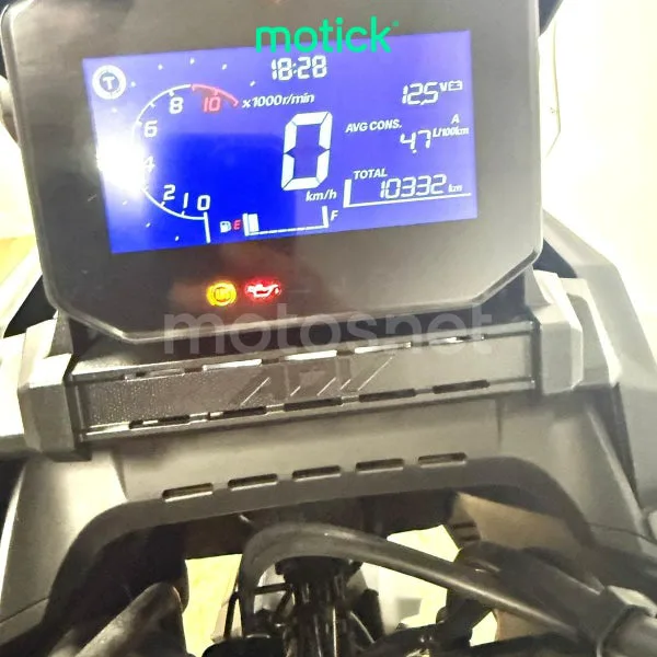 Honda ADV350 - Vista 5