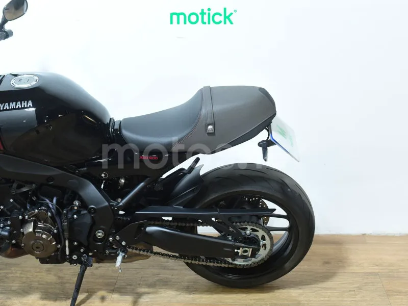 Yamaha XSR900 - Vista 9