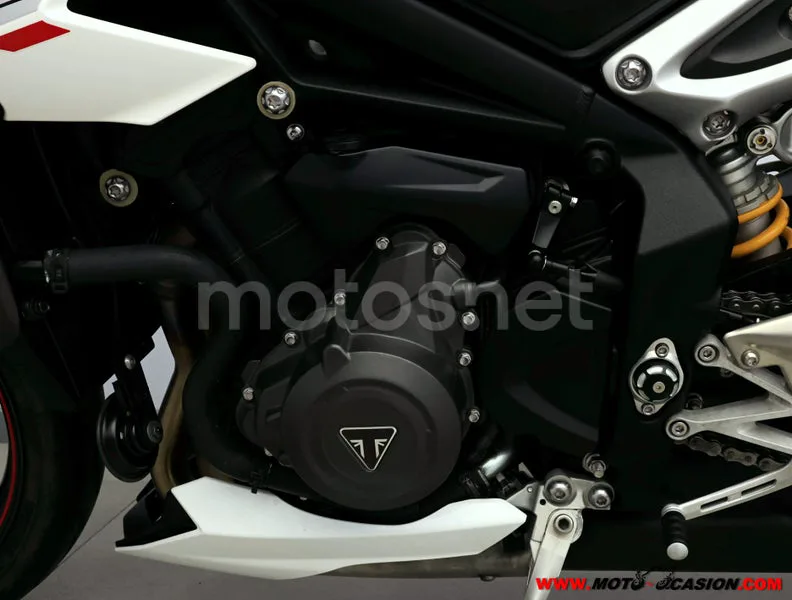 Triumph Street Triple 765 - Vista 9