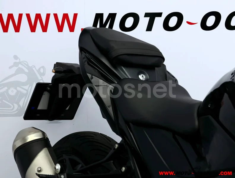 Suzuki GSX-S750 - Vista 11