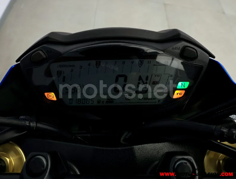 Suzuki GSX-S750 - Vista 6