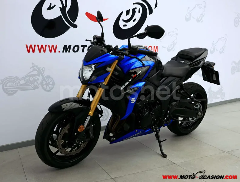 Suzuki GSX-S750 - Vista 8
