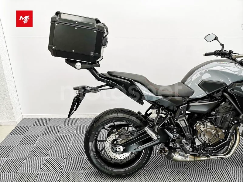 Yamaha Tracer 700 - Vista 7
