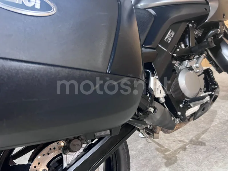 Suzuki V-Strom 650 - Vista 17