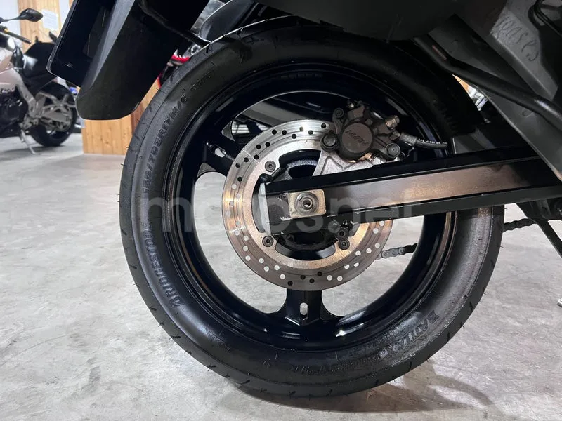 Suzuki V-Strom 650 - Vista 19