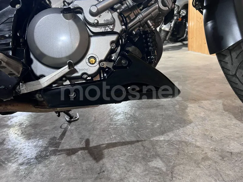 Suzuki V-Strom 650 - Vista 23