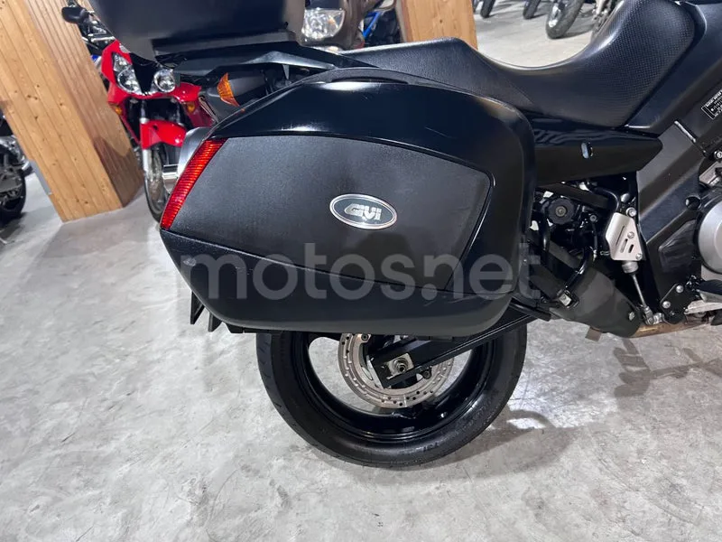 Suzuki V-Strom 650 - Vista 41