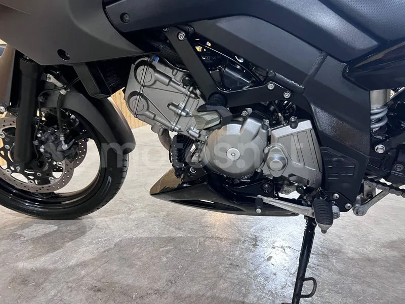 Suzuki V-Strom 650 - Vista 50
