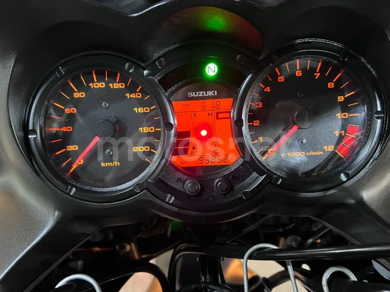 Suzuki V-Strom 650 - Vista 51