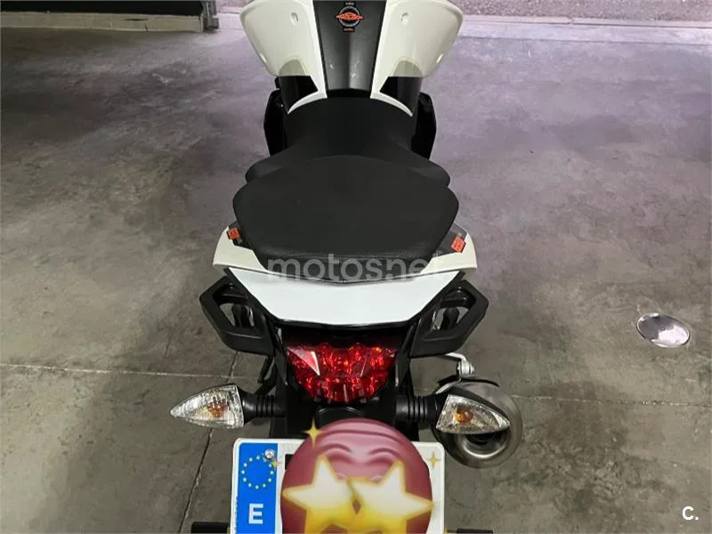 KTM 690 Duke - Vista 4
