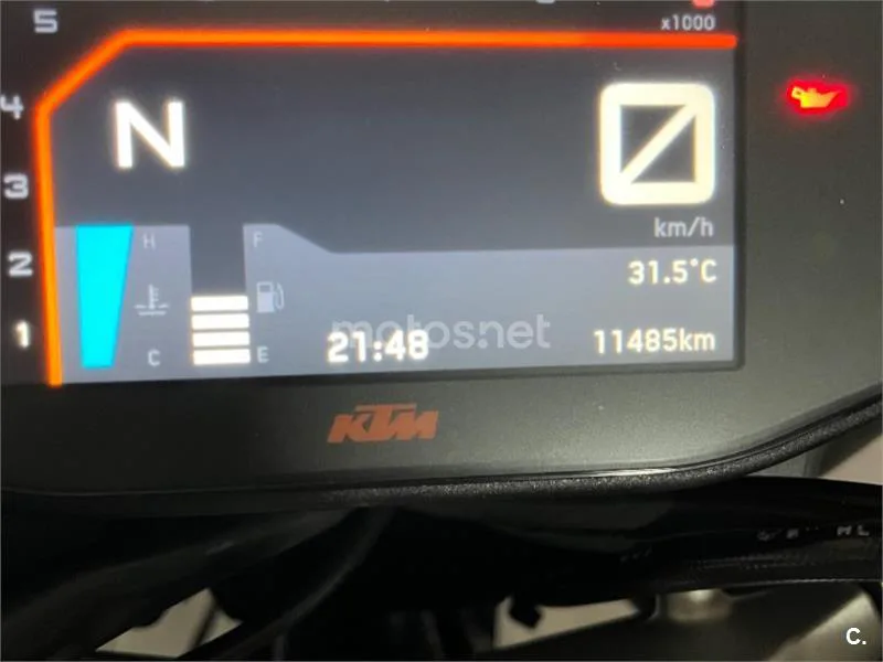 KTM 690 Duke - Vista 5