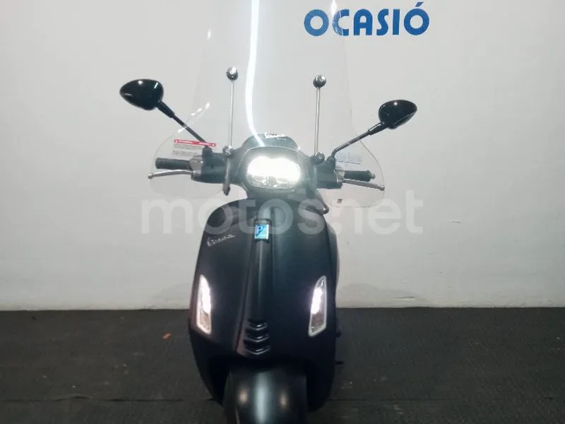 Vespa Sprint 125 - Vista 10