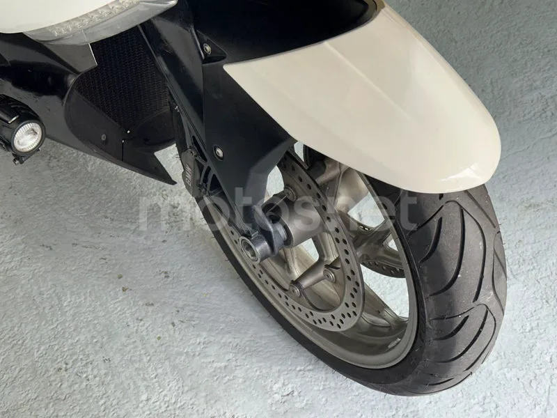 BMW K 1600 GTL - Vista 15