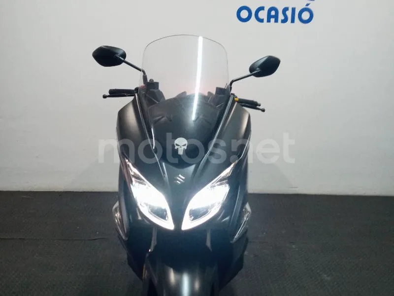 Suzuki Burgman 400 - Vista 7