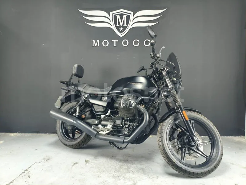 Moto Guzzi V7 6400 € 2023 Granada - 2
