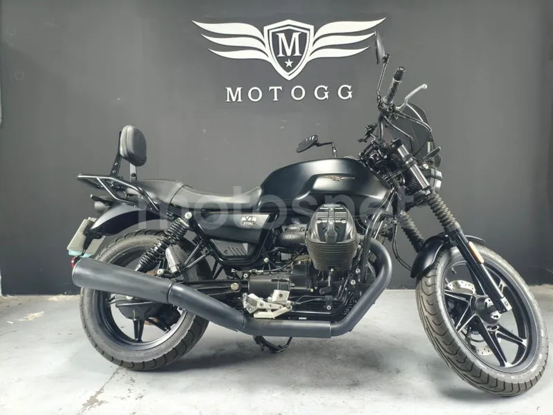Moto Guzzi V7 - Vista 8